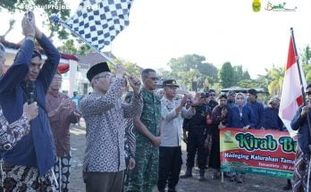 Bupati bantul di Kirab 2023. Puncak Perayaan Hari Jadi ke-75 Kalurahan Tamantirto, Kapanewon Kasihan, Bantul, Dalam Suasana Meriah dan Budaya